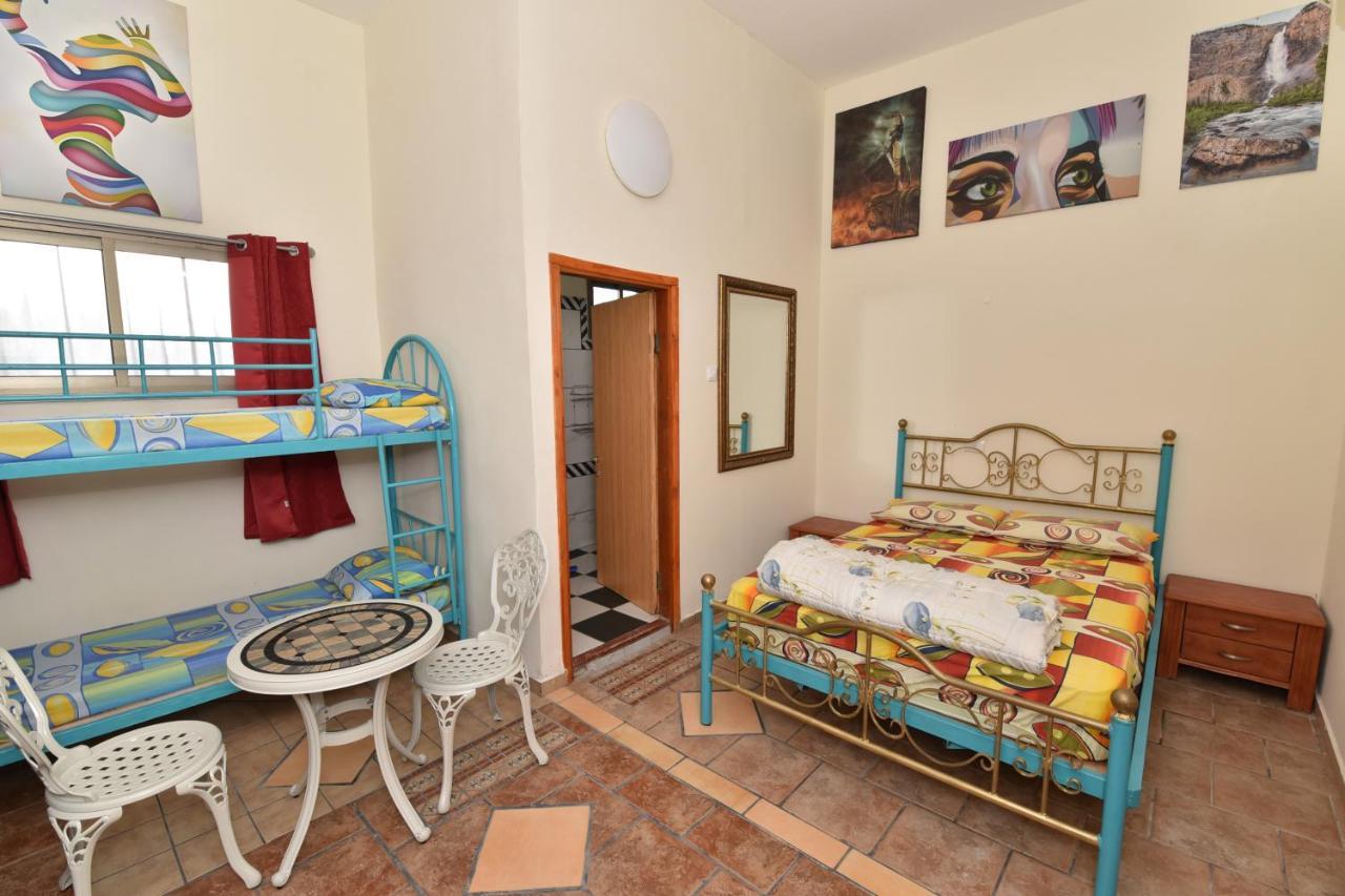 Corinne Hostel Eilat Exterior photo