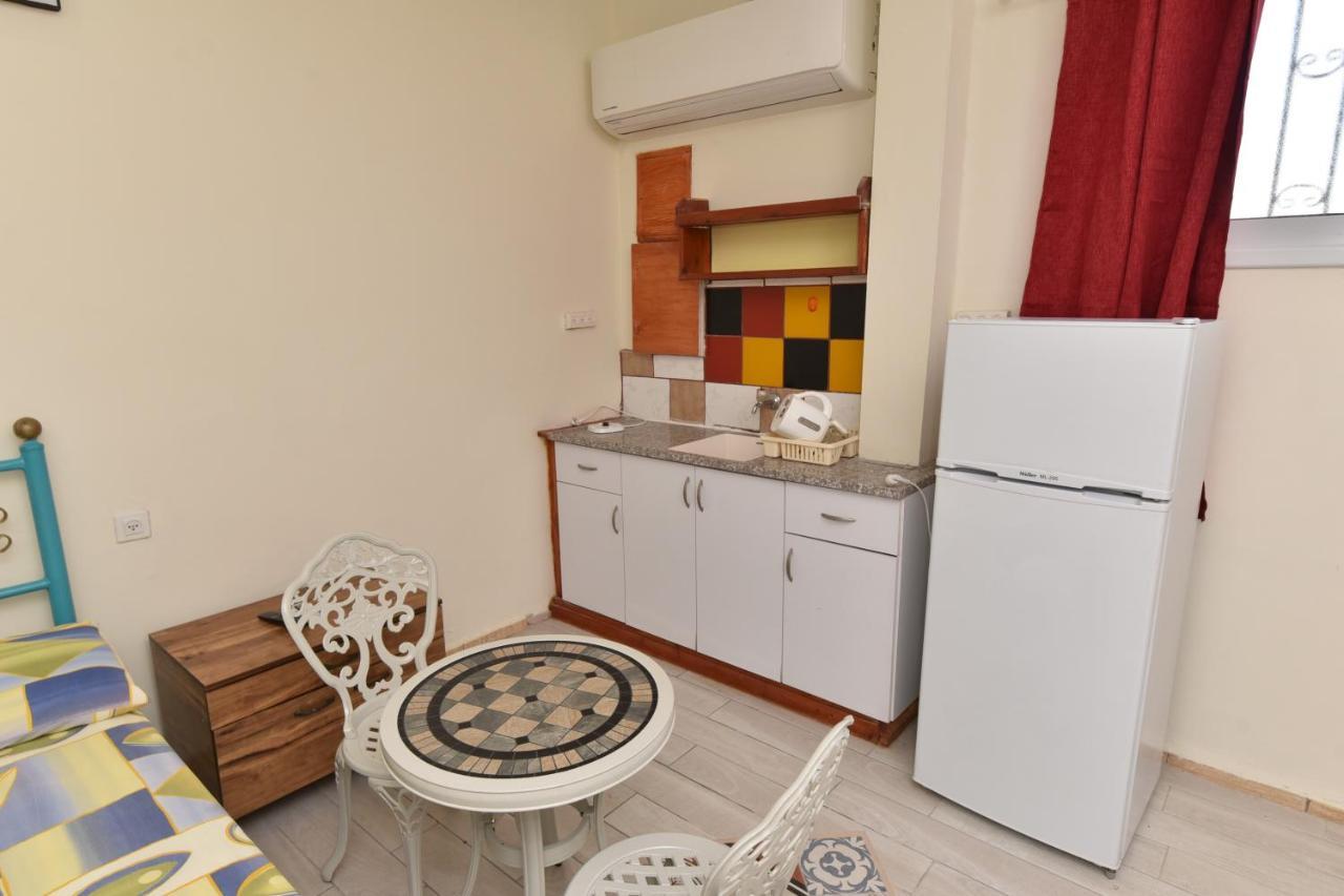 Corinne Hostel Eilat Exterior photo