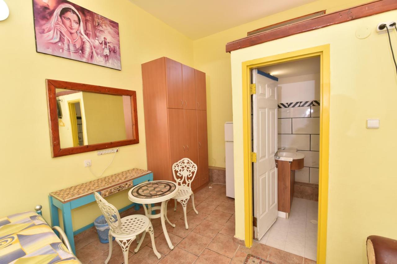 Corinne Hostel Eilat Exterior photo